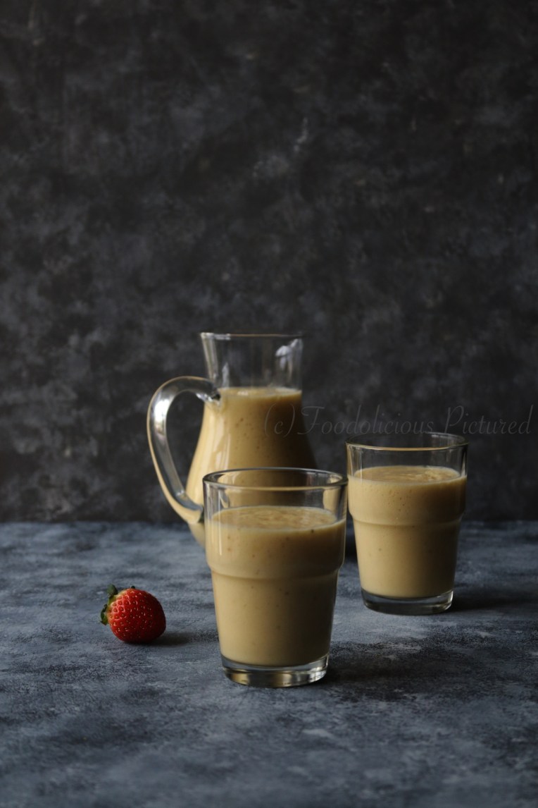 mango-strawberry-smoothie